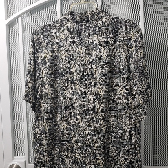 BATK BAY- BEACH SHORT SLEEVE SHIRT SMALL - Picture 3 of 5